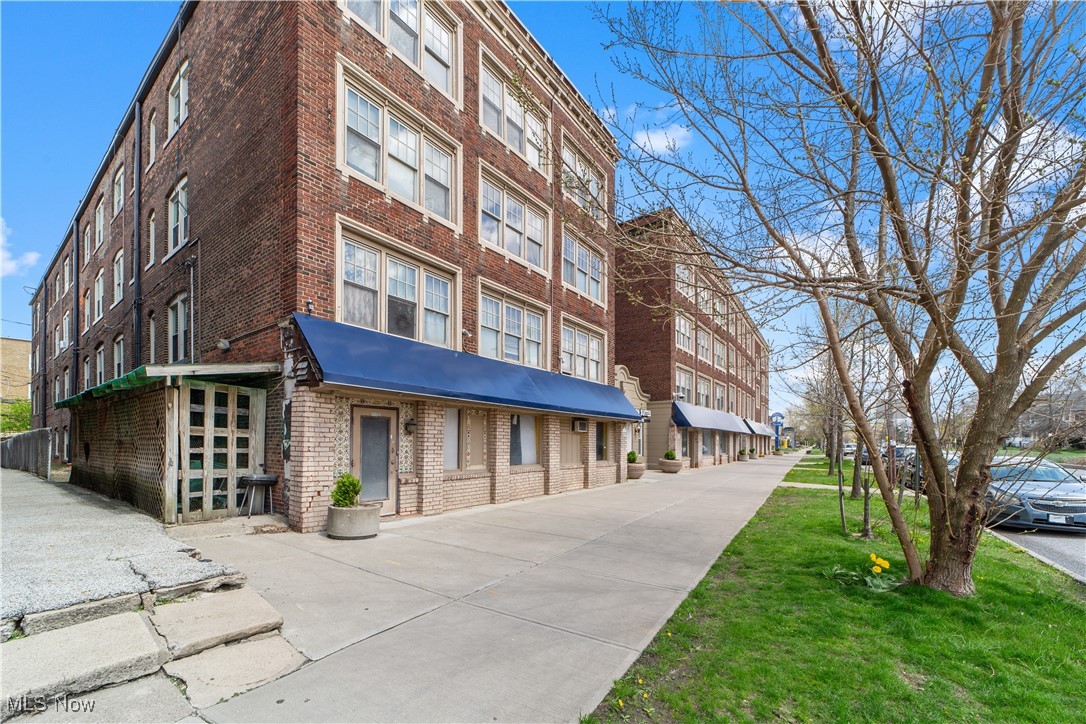 Brooklyn - Commercial Sale