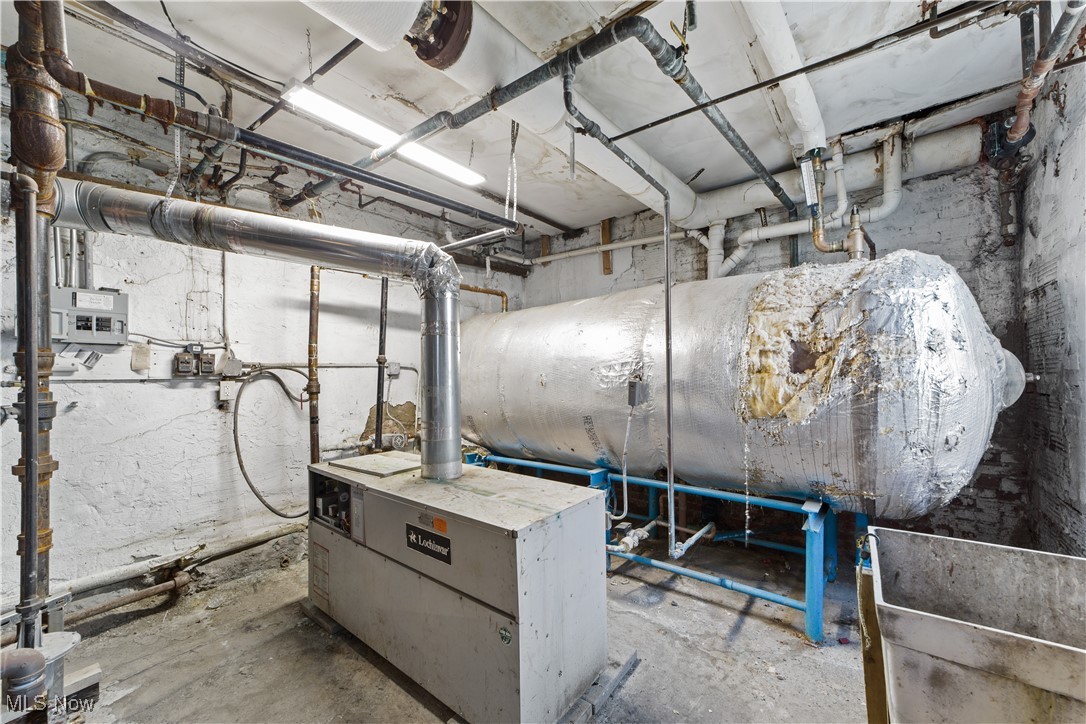 Brooklyn - Commercial Sale