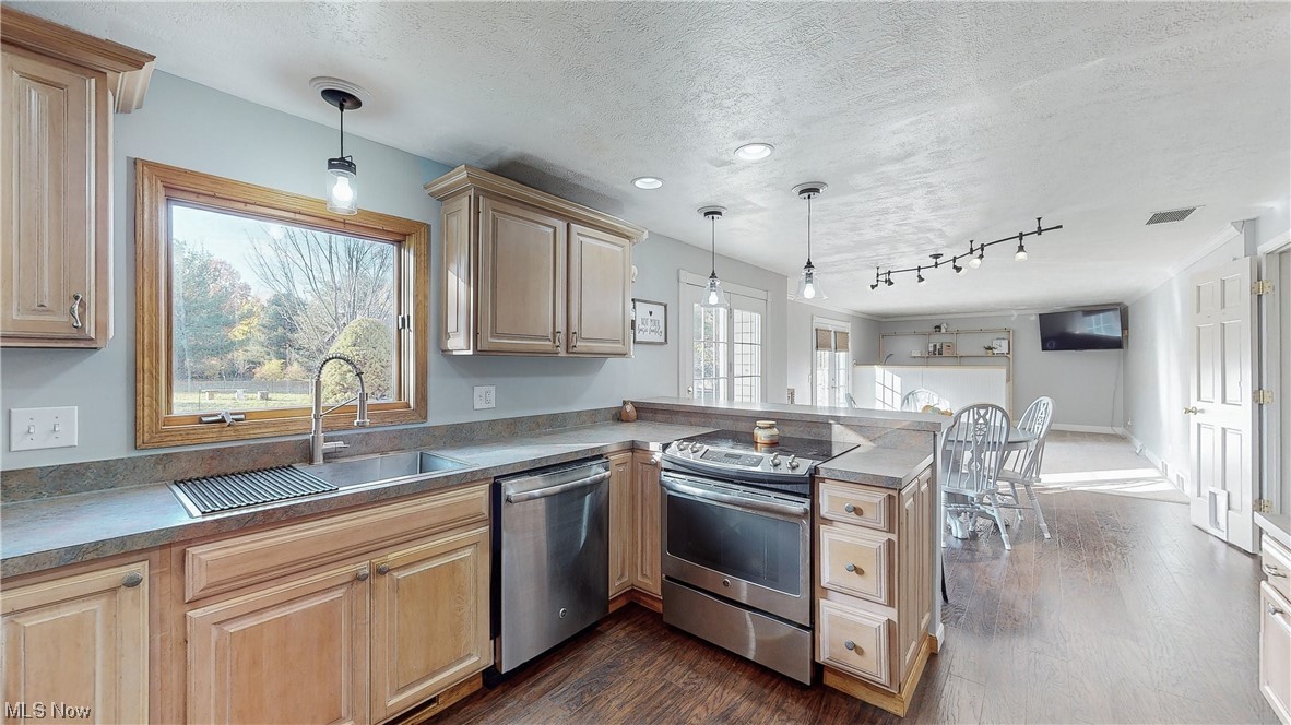 Pineview - Residential