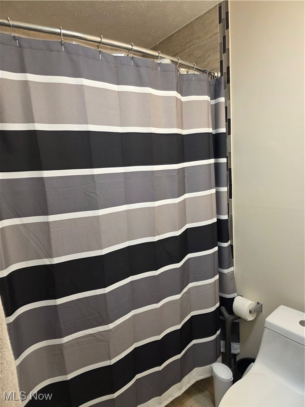 Photo of 34577 W Point Drive, North Ridgeville, OH 44039 (MLS # 5183588)