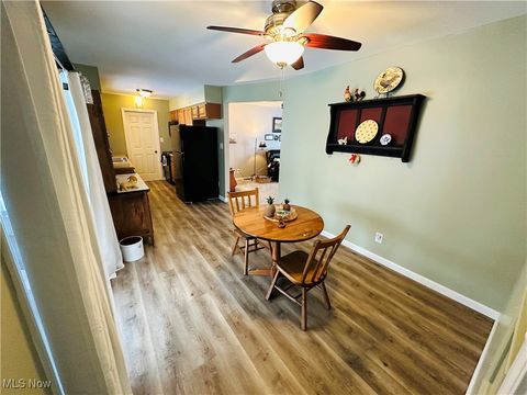 Tiny photo for 5604 Colgate Avenue, Austintown, OH 44515 (MLS # 5176634)