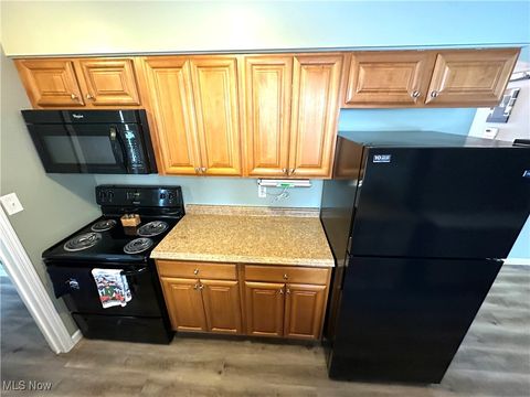 Tiny photo for 5604 Colgate Avenue, Austintown, OH 44515 (MLS # 5176634)