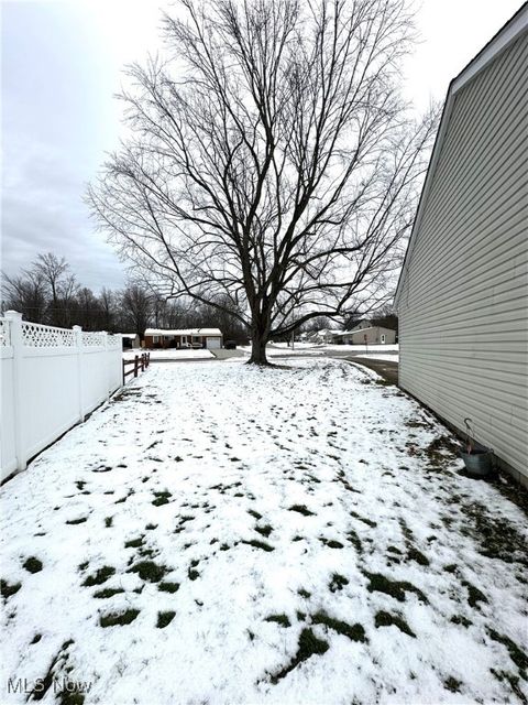 Tiny photo for 5604 Colgate Avenue, Austintown, OH 44515 (MLS # 5176634)