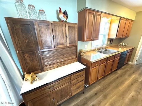 Tiny photo for 5604 Colgate Avenue, Austintown, OH 44515 (MLS # 5176634)