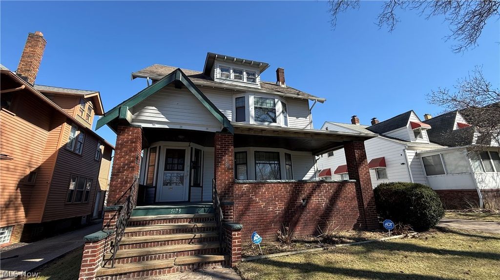 Photo of 3123 West Boulevard, Cleveland, OH 44111 (MLS # 5191858)