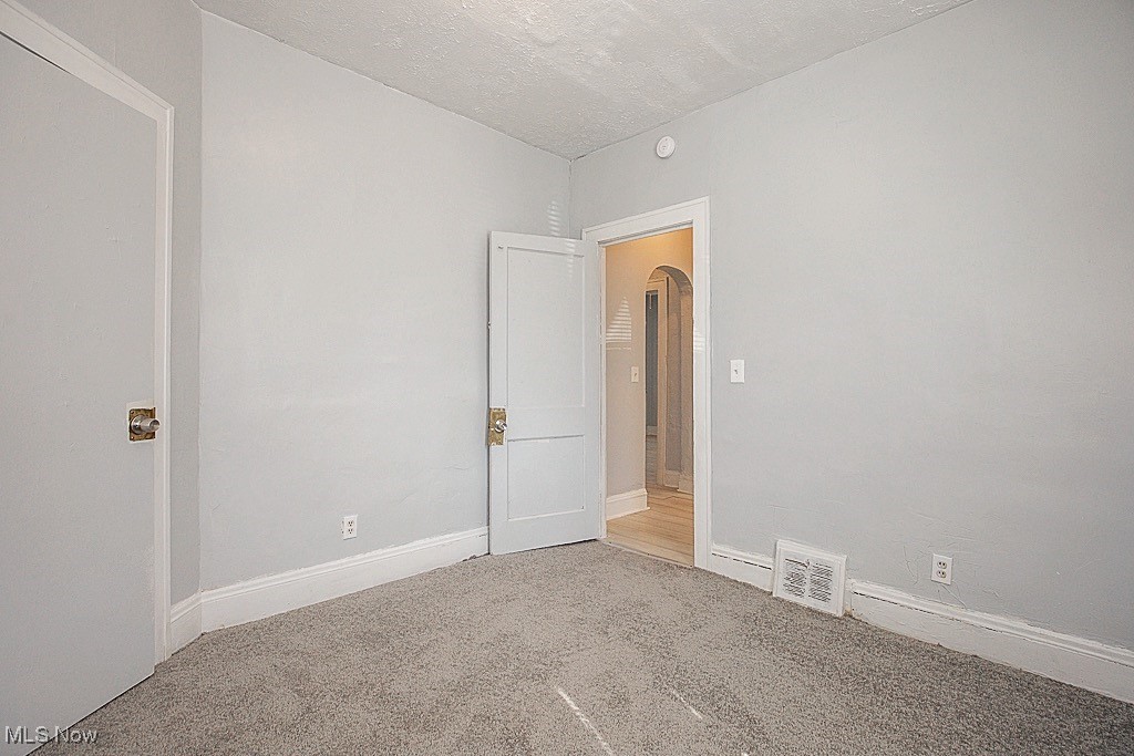 3810 E 143rd Street, Cleveland, Ohio image 19
