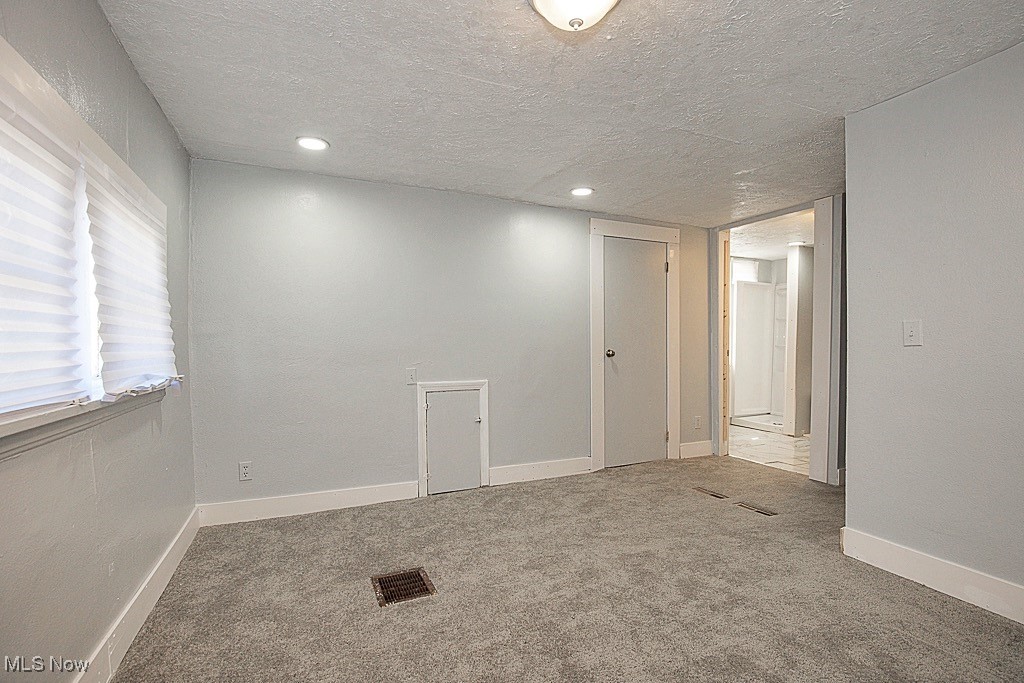 3810 E 143rd Street, Cleveland, Ohio image 12