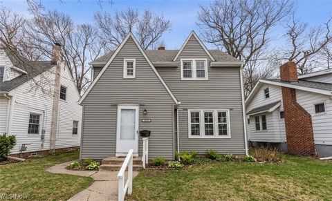 Tiny photo for 3603 Randolph Road, Cleveland Heights, OH 44121 (MLS # 5186490)