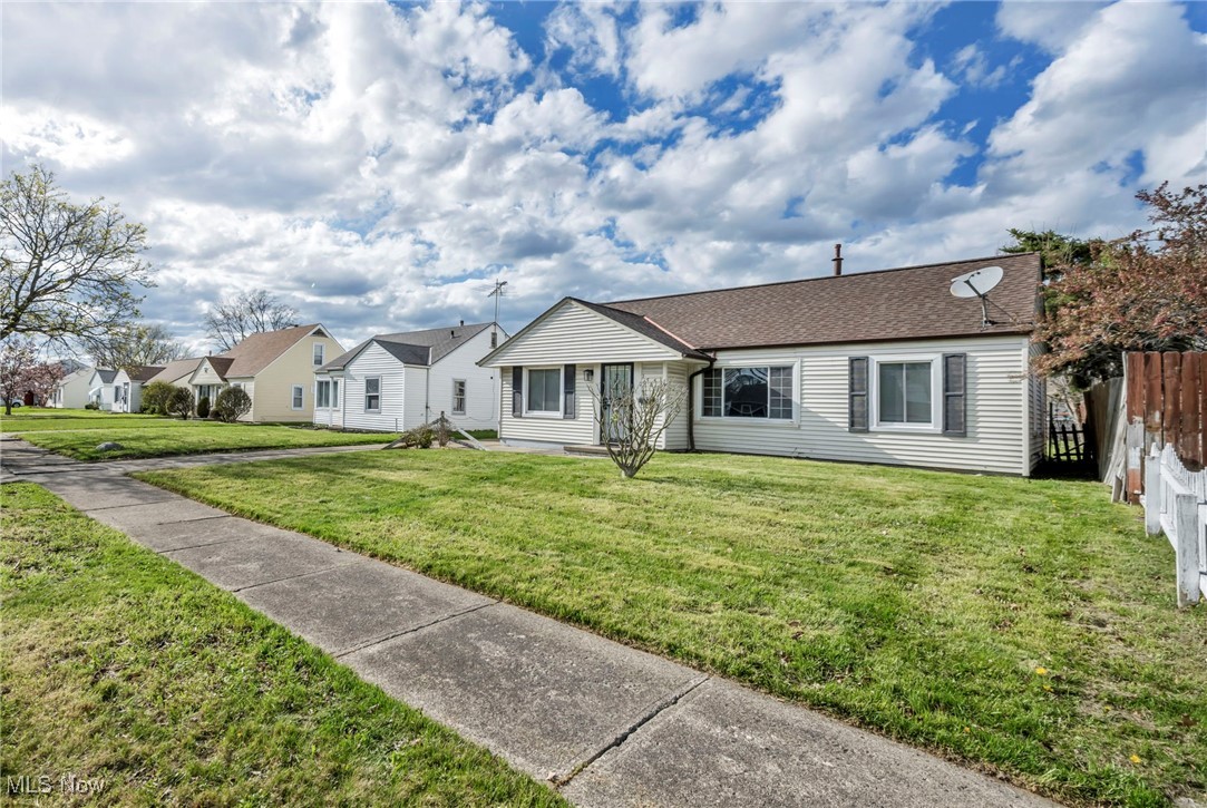 15616 Barbara Avenue, Cleveland, Ohio image 3