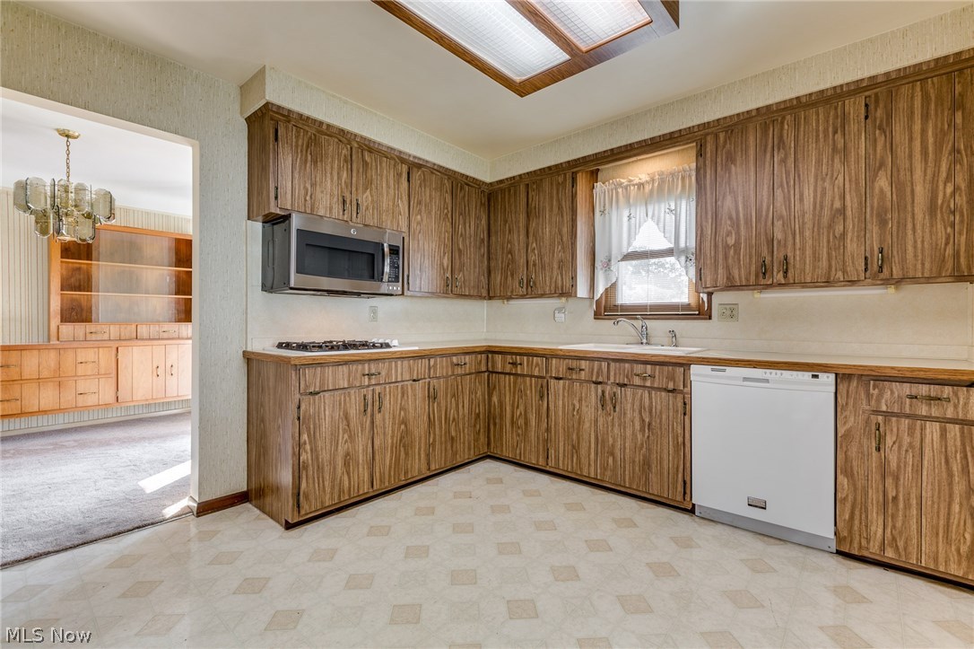 Schwartz & Zaremsky 02 - Residential