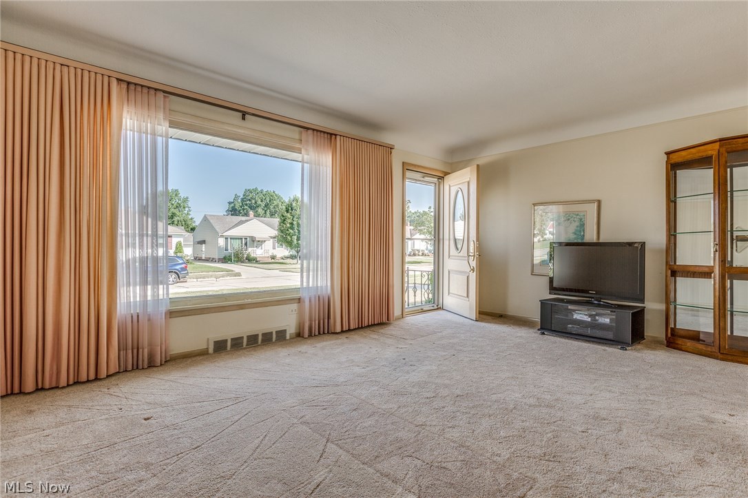 Schwartz & Zaremsky 02 - Residential