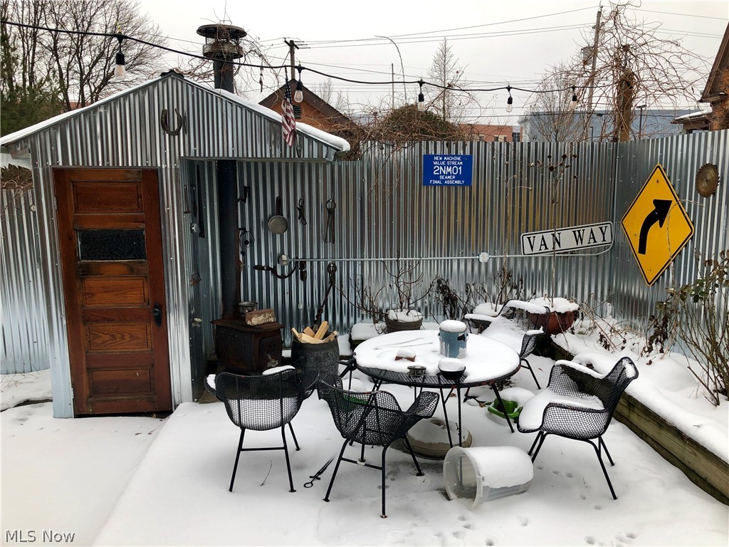 Smiths Sub/Bl 32 - Residential Lease