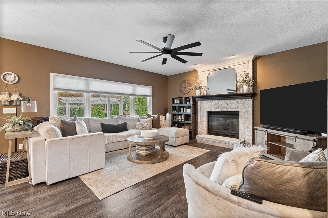 1220 Ashwood Road