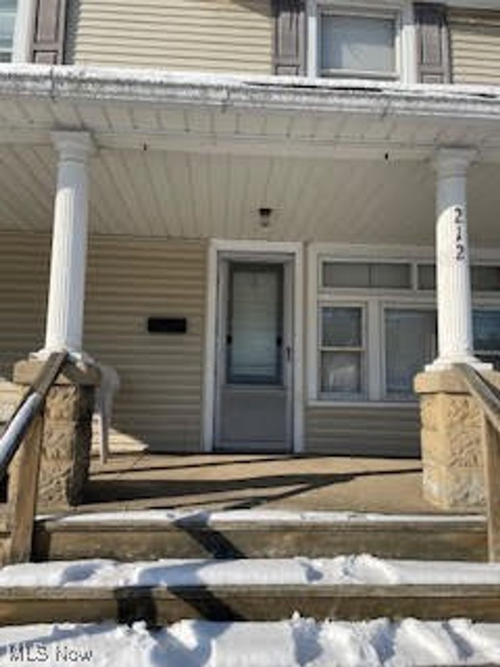 Photo of 212 S Schenley Avenue, Youngstown, OH 44509 (MLS # 5175612)