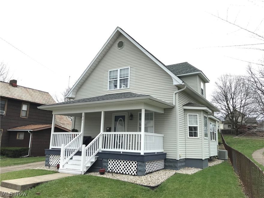 Totally remodeled home with 3 bedrooms, 2 full baths.  Open concept design with a new eat in kitchen.  First floor bedroom, bathroom and laundry room.  Walk in closet in the master bedroom.  Custom Levolor blinds new in 2018.  2 car detached garage with 2nd floor loft, perfect for storage.  Great location, close to the school!  Updated throughout roof, siding, windows, electrical, furnace and central air, remodeled both bathrooms.  Tastefully decorated with updated paint and floor coverings.  The laminate flooring in the living room, kitchen and 1st floor bedroom and ceramic tile floors in the 1st floor bathroom were new in 2018.  Beautiful home, move in ready.  Current owner's utilities average $50 for gas and $100 for electric.  Subject to seller finding suitable housing.