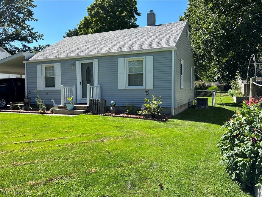 Everything you need and just a block from Firestone Park.  Nestled on a very nice street just a block from the downtown area and the park.  Roof is 2 years young.  150 amp electrical service.  All on one floor with central air and an attached garage.  Nice kitchen with stainless steel appliances.  Fenced in rear yard and porch can be accessed from the french doors in the kitchen.  Nicely finished play room or work out area in the lower level.   Dead end street.