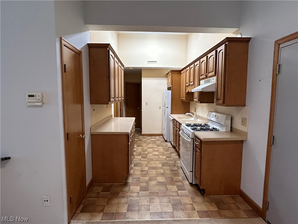 Kings Path Condo - Residential