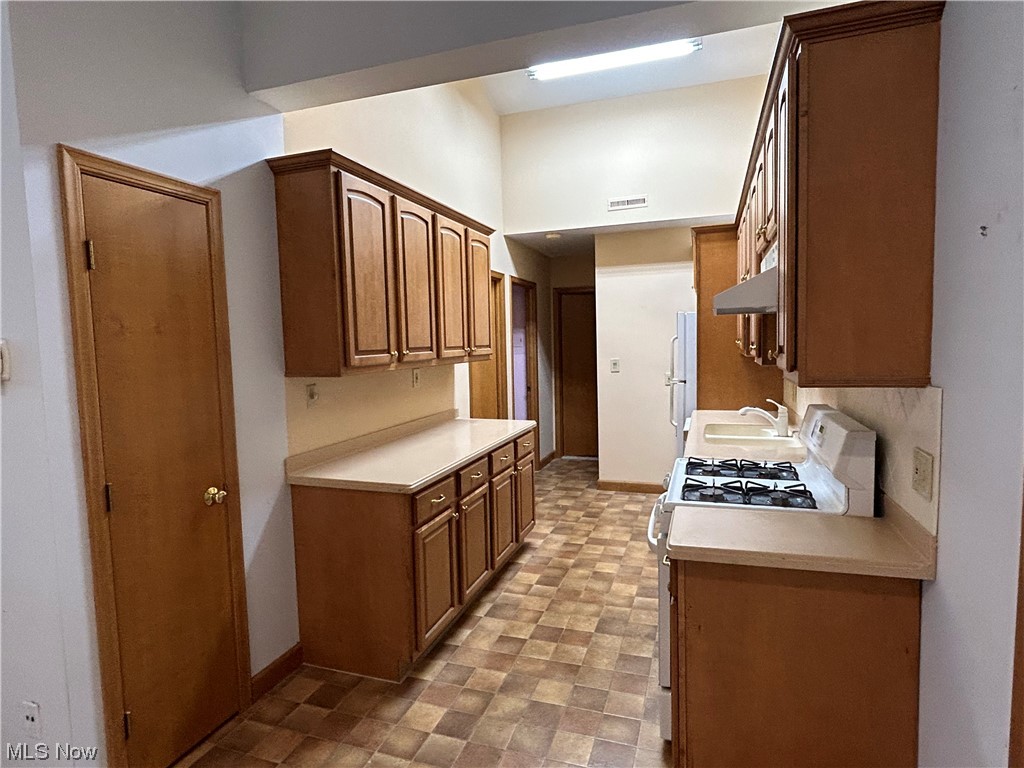 Kings Path Condo - Residential