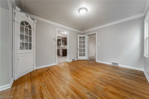 Tiny photo for 3601 Tullamore Road, University Heights, OH 44118 (MLS # 5192838)