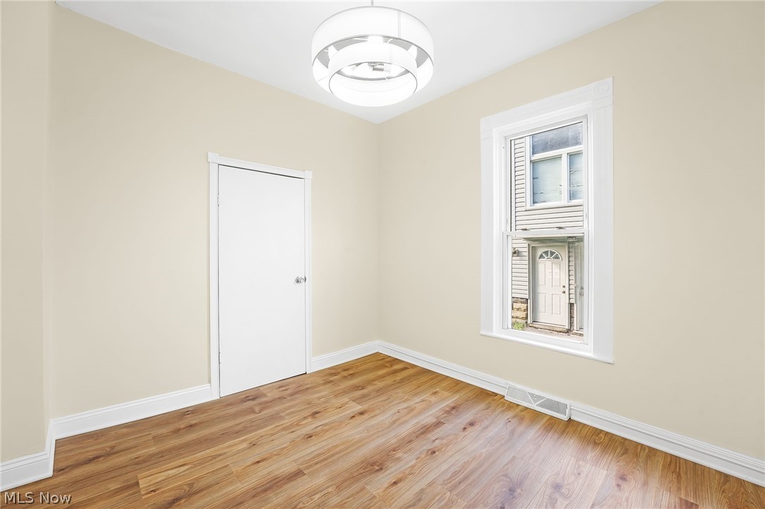 Selah Chamberlain Tes Allotme - Residential