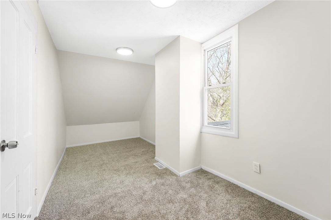 Selah Chamberlain Tes Allotme - Residential