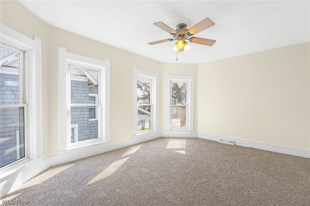 Selah Chamberlain Tes Allotme - Residential