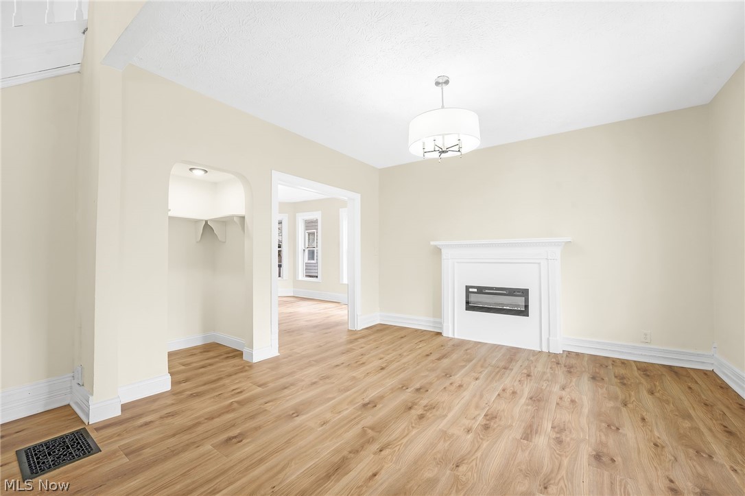 Selah Chamberlain Tes Allotme - Residential