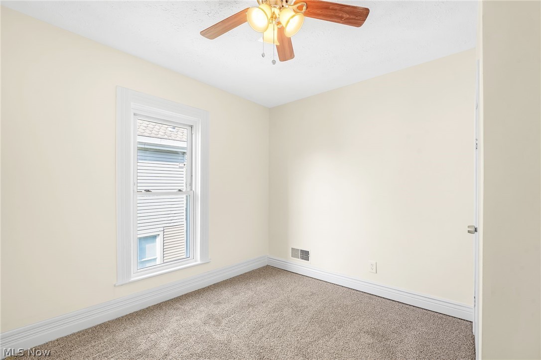 Selah Chamberlain Tes Allotme - Residential