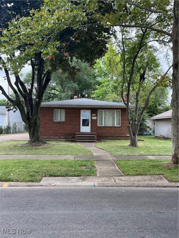 1678 Oakmont Lane, Sandusky, Ohio image 1