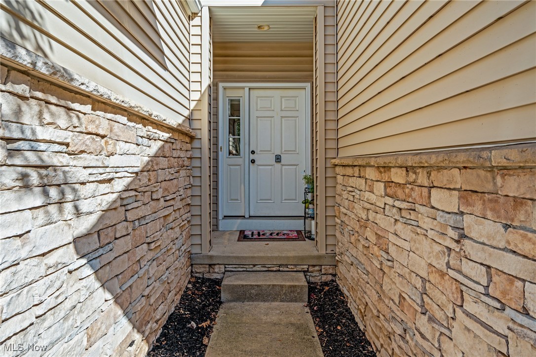 281 Crescent Ridge Drive