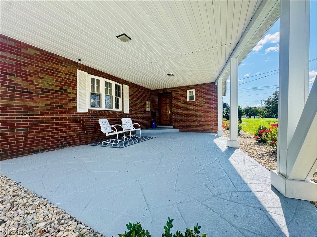 521 25th Street - Photo 2