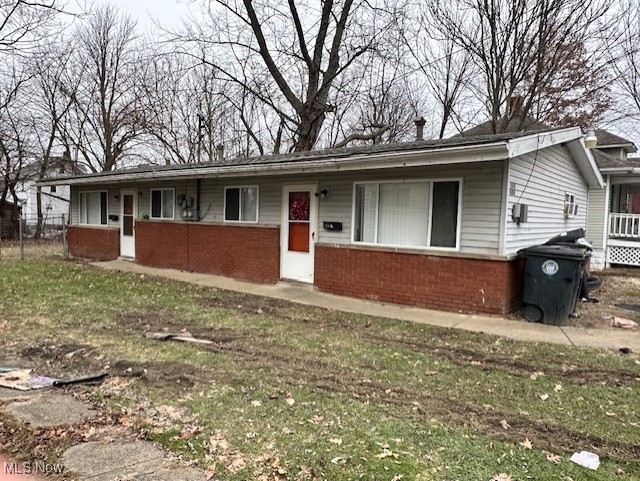 This is a fully occupied, cash flowing duplex located in a stable and desirable Akron neighborhood. Each side of this well maintained property has 2 bedrooms and 1 bath, completely remodeled in 2021. Conveniently situated near schools, shopping, and public transportation making it attractive to tenants. Perfect opportunity for investors seeking a turnkey property with immediate cash flow and future appreciation. Owner is selling in order to grow portfolio.