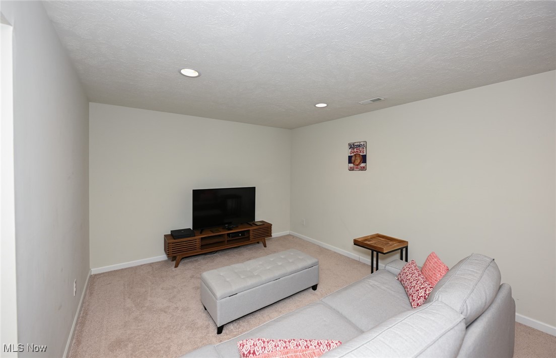 Hidden Lakes PUD Sub Ph 3b - Residential Lease