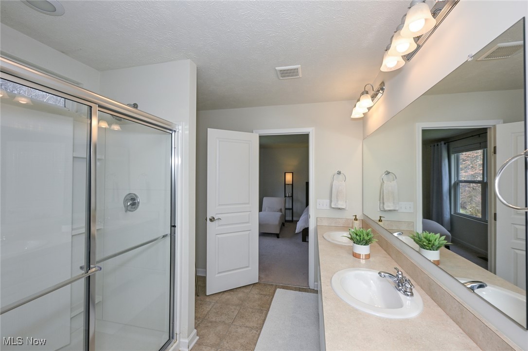 Hidden Lakes PUD Sub Ph 3b - Residential Lease