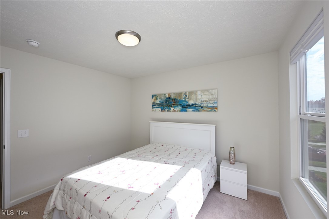 Hidden Lakes PUD Sub Ph 3b - Residential Lease