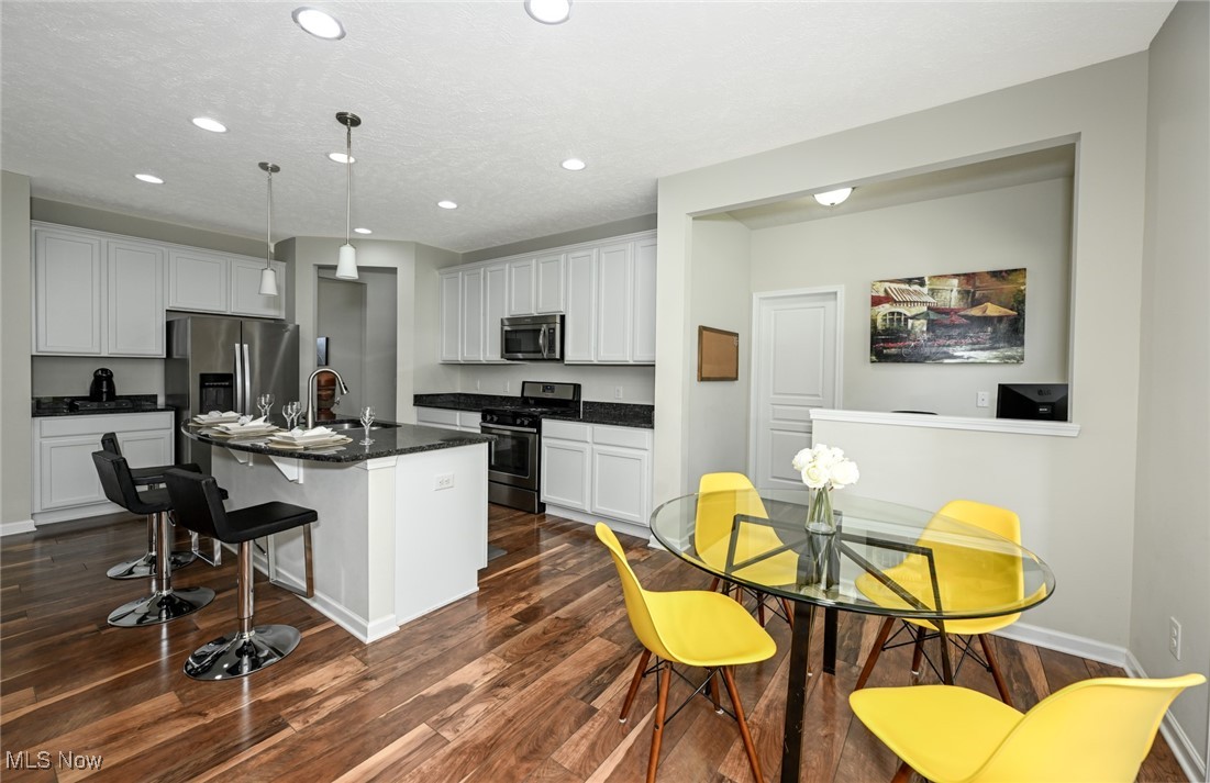 Hidden Lakes PUD Sub Ph 3b - Residential Lease