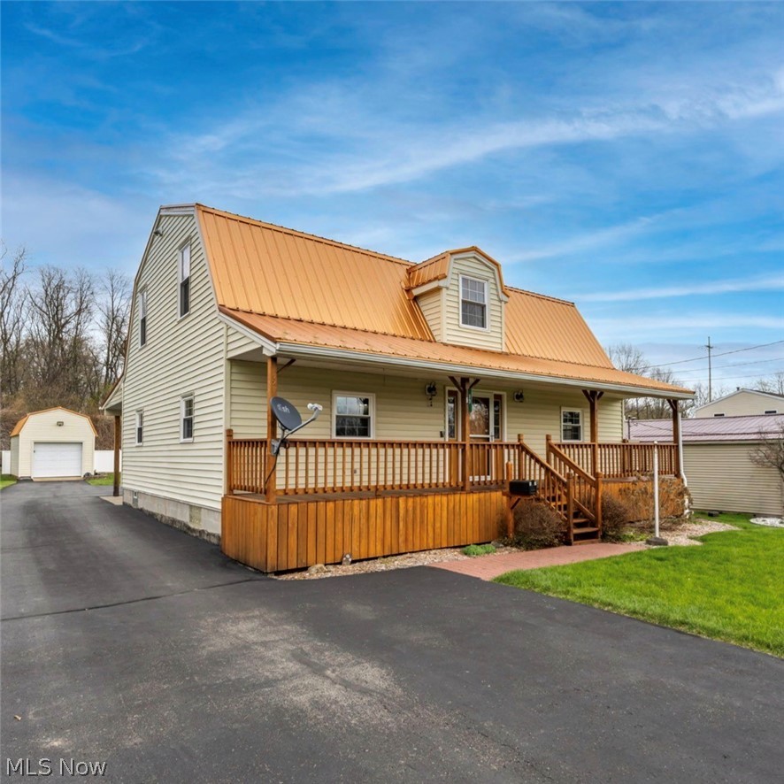 Caparanis - Residential