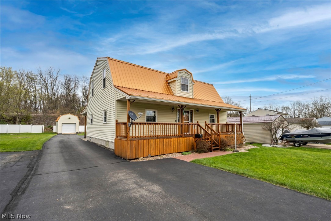 Caparanis - Residential