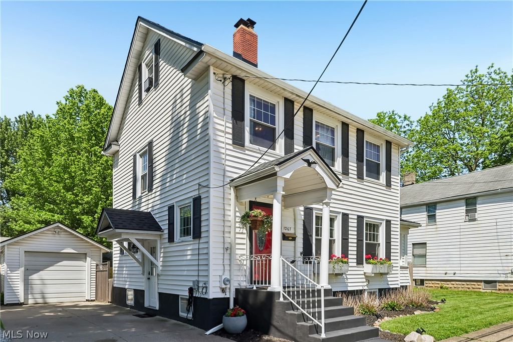 Photo of 1267 Liberty Avenue, Barberton, OH 44203 (MLS # 5211776)