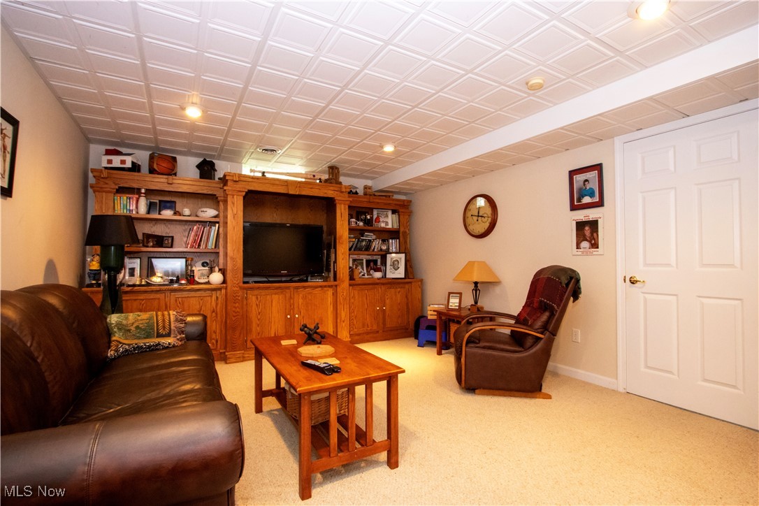 Rittman, Ohio 44270, United States, 4 Bedrooms Bedrooms, ,3 BathroomsBathrooms,Residential,Contingent,148216