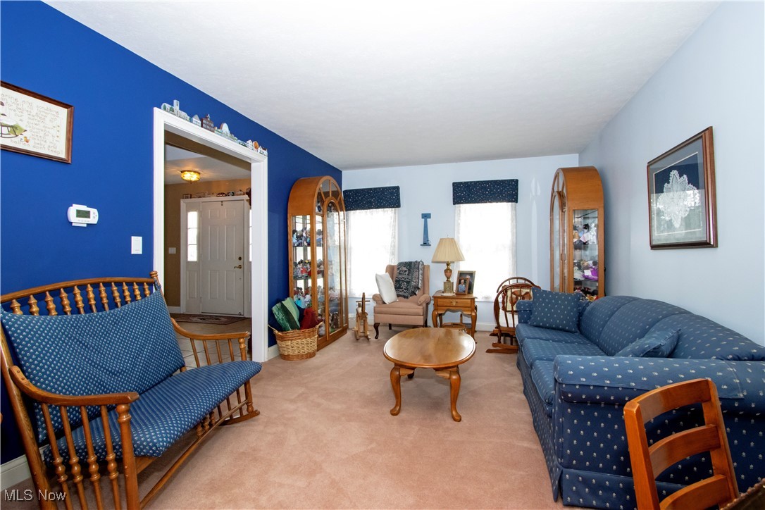 Rittman, Ohio 44270, United States, 4 Bedrooms Bedrooms, ,3 BathroomsBathrooms,Residential,Contingent,148216