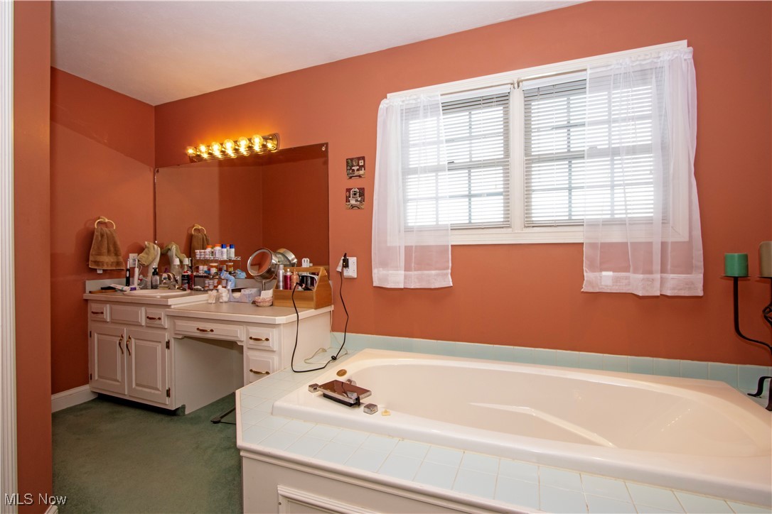 Rittman, Ohio 44270, United States, 4 Bedrooms Bedrooms, ,3 BathroomsBathrooms,Residential,Contingent,148216