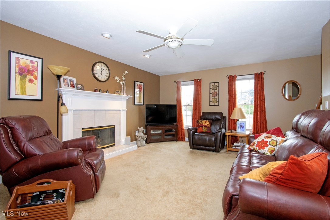 Rittman, Ohio 44270, United States, 4 Bedrooms Bedrooms, ,3 BathroomsBathrooms,Residential,Contingent,148216