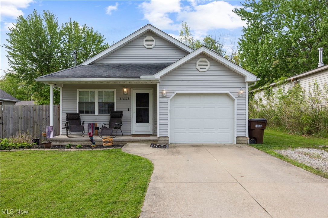 41663 Rosewood Street, Elyria, Ohio image 1