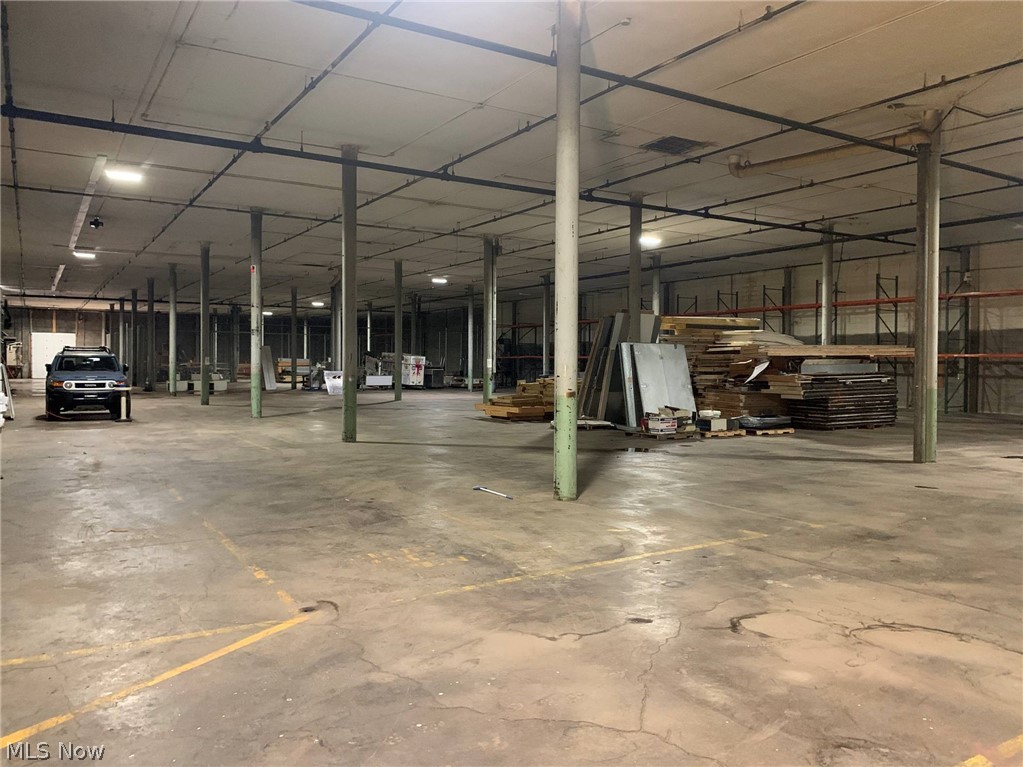 Cottage Grove - Commercial Sale