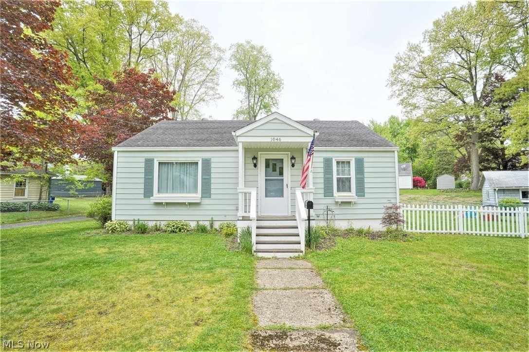 Welcome to your new address! 1046 Crown Ave in quaint Ravenna, Ohio is one to be seen ASAP! This fabulous ranch home features 3 bedrooms and 2 full baths. The updates go on and on! The furnace, hot water tank and AC are all newer, the updated kitchen is a dream for anyone who loves to cook. The bathrooms are nicely updated as well.
THis home has great space inside and out! The kids (2 legged and 4!!) will love the yard.