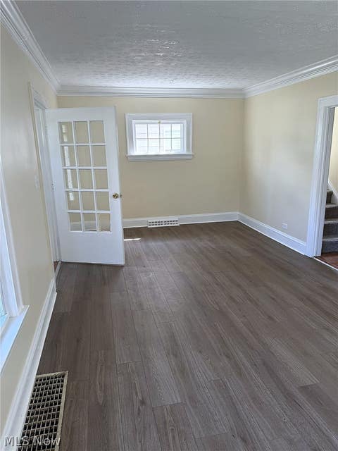 Tiny photo for 932 Vineshire Road, Cleveland Heights, OH 44121 (MLS # 5239634)