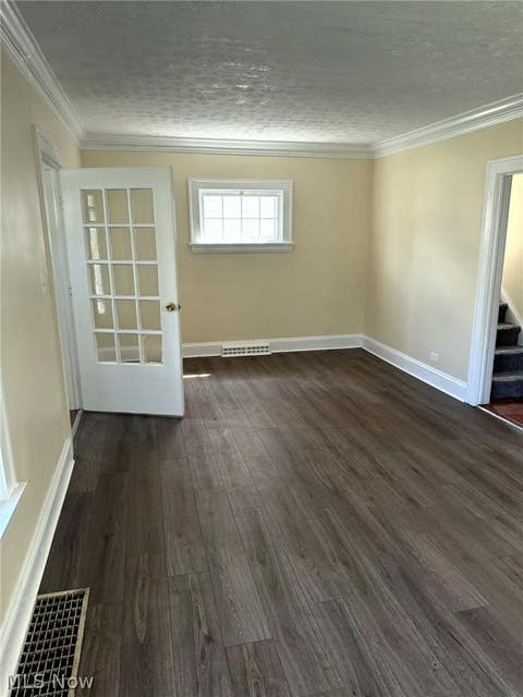 Tiny photo for 932 Vineshire Road, Cleveland Heights, OH 44121 (MLS # 5239634)