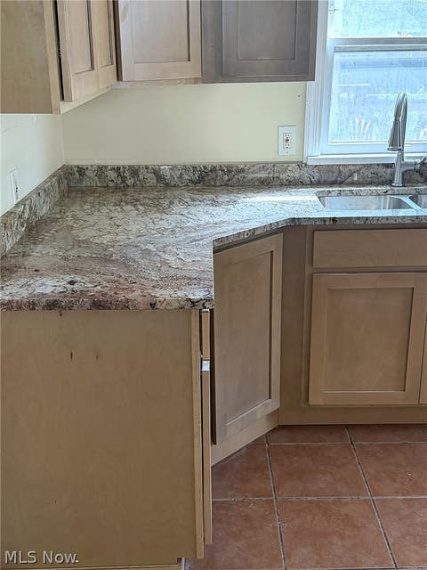 Tiny photo for 932 Vineshire Road, Cleveland Heights, OH 44121 (MLS # 5239634)