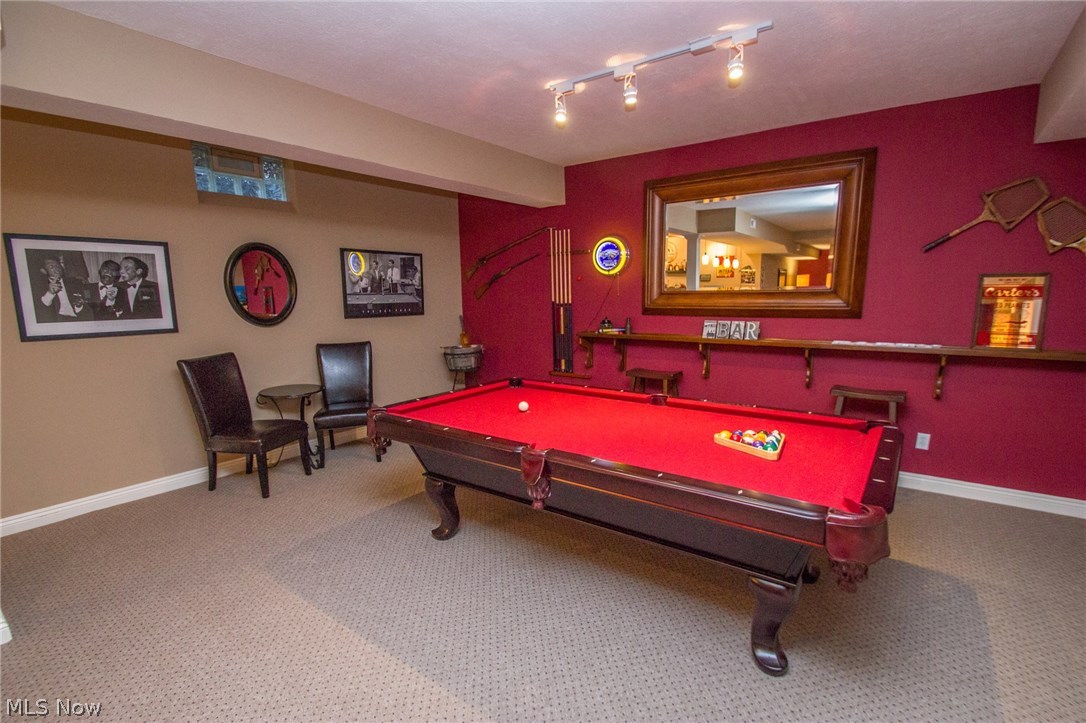 Red Tail 01 - Residential